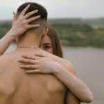 Co mówi twoje ciało, gdy wasz związek się sypie?